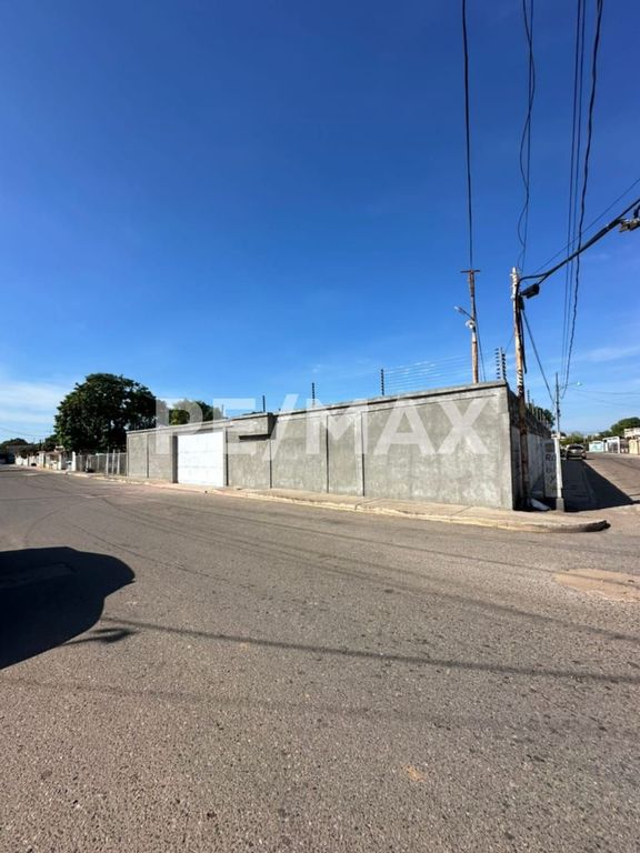 Casa en Venta Los Olivos. Remax Millenium