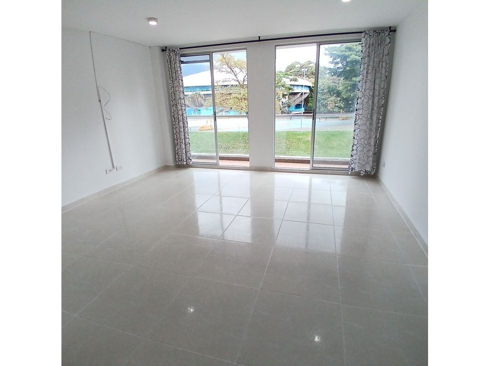 EDIFICIO TORREBELA  APTO 302