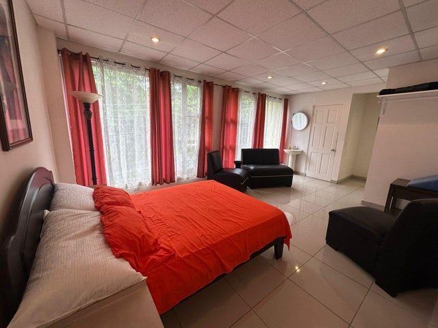 MLS-26-315  VENTA EDIFICIO TIBAS SAN JOSE