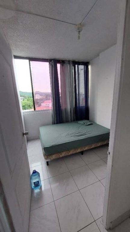  Se alquila habitación acogedora en PH Metrópolis – ¡Ubicación privilegiada!