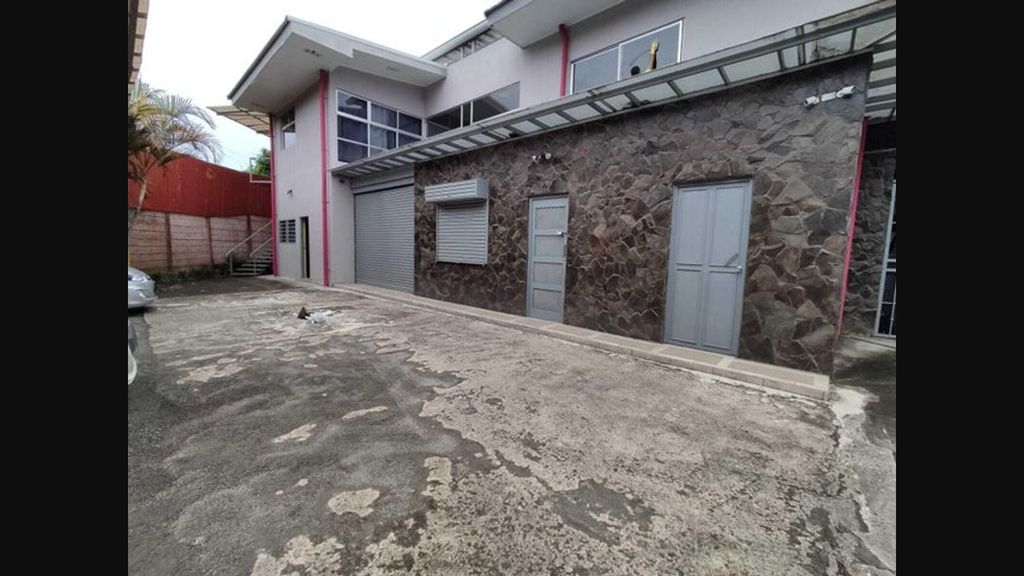 Venta de Edificios en Ipís - Goicoechea