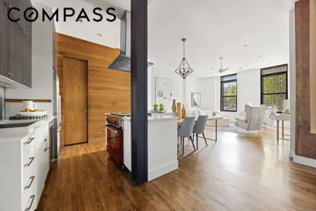 1 Tiffany Place
