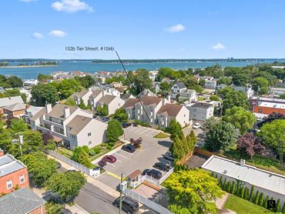 152a Tier Street