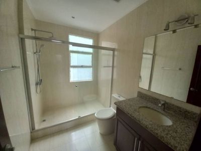  236/ Apartamento / San Rafael / Lujoso / Amplio / Condominio / Céntrico