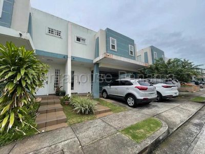 261812. Se vende al mejor precio, casa en Brisas Norte, 155m, CBE