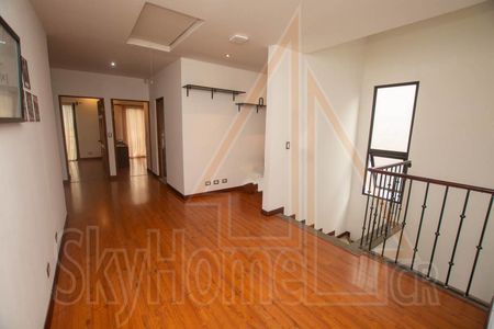  4005 / Casa / alquiler / Granadilla / Abedules / Moderna / Oficina / Jardín