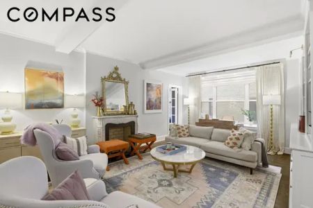 60 Gramercy Park North