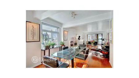715 Park Avenue