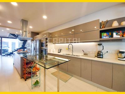 𝐂𝐀𝐒𝐀 𝐄𝐍 𝐀𝐋𝐐𝐔𝐈𝐋𝐄𝐑 𝐃𝐄 𝟒 𝐃𝐎𝐑𝐌𝐈𝐓𝐎𝐑𝐈𝐎𝐒 𝐄𝐍 𝐁𝐀𝐑𝐑𝐈𝐎 𝐋𝐀𝐒 𝐏𝐀𝐋𝐌𝐀𝐒  Foto 8 de 10