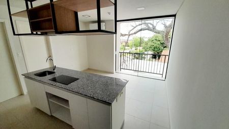 𝗔𝗟𝗤𝗨𝗜𝗟𝗢 𝗗𝗘𝗣𝗔𝗥𝗧𝗔𝗠𝗘𝗡𝗧𝗢 𝗗𝗘 𝟮 𝗗𝗢𝗥𝗠𝗜𝗧𝗢𝗥𝗜𝗢𝗦 𝗘𝗡 𝗖𝗢𝗡𝗗𝗢𝗠𝗜𝗡𝗜𝗢 𝗜𝗡𝗦𝗜𝗚𝗡𝗜𝗔 𝗧𝗘𝗥𝗥𝗔 - 𝗟𝗨𝗤𝗨𝗘 Foto 2 de 7