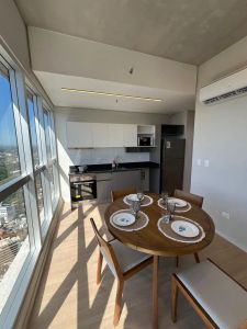 950 USD - PISO 40 - APARTAMENTO AMOBLADO - EDIFICIO PETRA TOWER