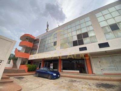 A-344 Zona Oeste Local Centro Comercial Valle Alto Foto 1 de 17