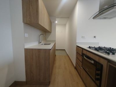 AA-90753 Foto 2 de 11