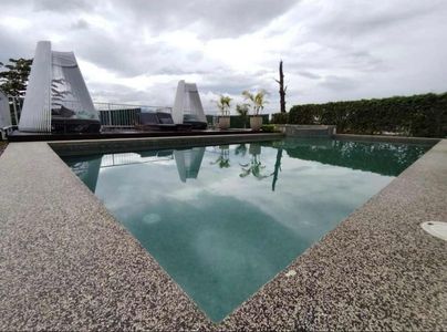  Aalquiler de apartamento 3 hab, en Condominio Khaya