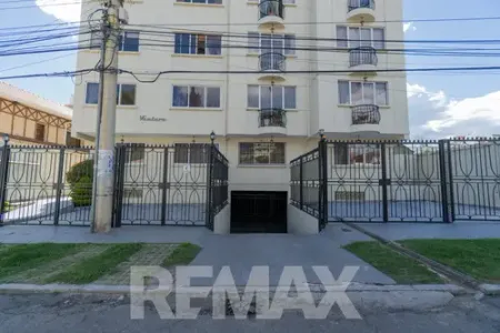 ACOGEDOR DEPARTAMENTO EN VENTA-ZONA RECOLETA