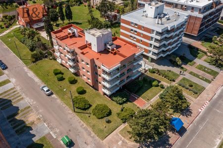 ALQUILA APARTAMENTO TODO EL AÑO EN LA MANSA PUNTA DEL ESTE