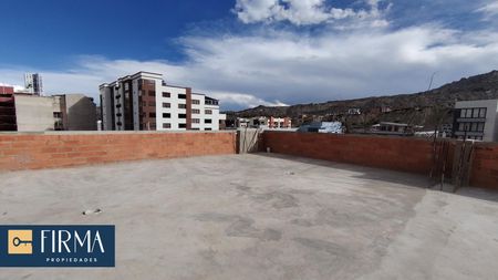 ALQUILA ESTE EDIFICIO EN OBRAJES Foto 2 de 3