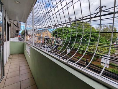  ALQUILER APARTAMENTO / OFICINAS ALAJUELA CENTRO FRENTE PARQUE JUAN SANTAMARIA