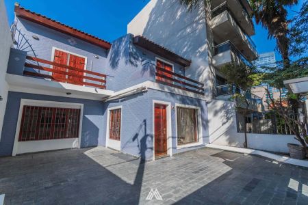ALQUILER Casa en Buceo 3 dormitorios + 2 cocheras