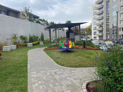 ALQUILER DE APARTAMENTO EN CONDOMINIO EN GRANADILLA DE CURRIDABAT / 3 HABITACIONES