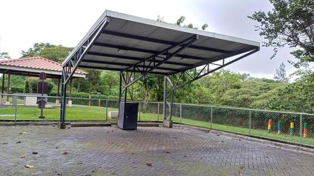 Alquiler de Apartamento en Granadilla de Curridabat. Foto 8 de 10