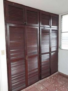  ALQUILER  DE APARTAMENTO EN JUAN DIAZ 2 RECAMARAS 1 BAÑO 1 PARKING