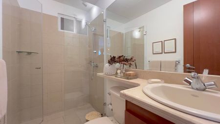 Alquiler de Apartamento en San Rafael de Escazú. RAH 26-318 Imagem 8 de 10