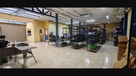 Alquiler de Bodegas en Guadalupe - Goicoechea Foto 2 de 10