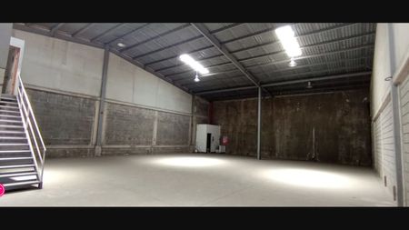 Alquiler de Bodegas en Uruca - San josé