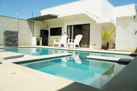 Alquiler de Casa en Garabito, Puntarenas. RAH 26-107