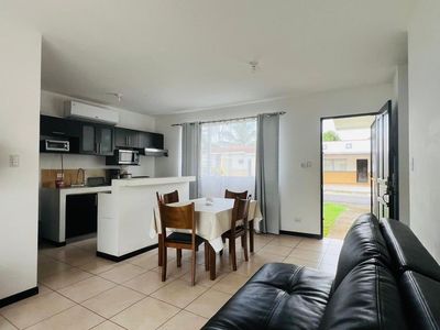 Alquiler de Casa en Parrita, Puntarenas.  Foto 3 de 10