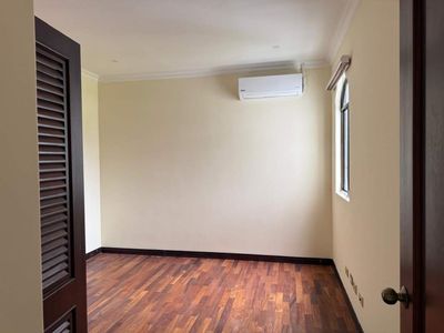 ALQUILER DE CASA EN SANTA ANA - VALLE DEL SOL