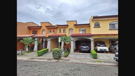 Alquiler de Casas en San joaquín - Flores