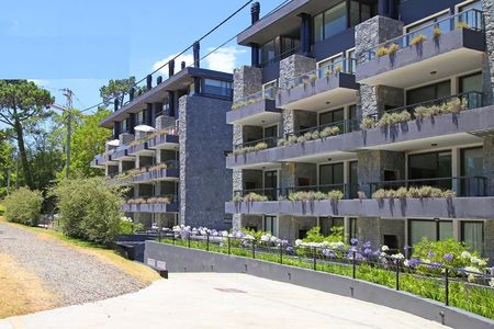 Alquiler de departamento en Punta del Este con todos los servicios