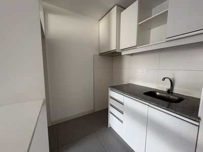 Alquiler de monoambiente con garaje en Aguada Foto 2 de 5