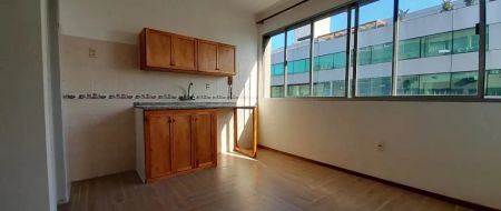 ALQUILER DE MONOAMBIENTE SOBRE CALLE COLONIA EN BARRIO CORDÓN Foto 1 de 10