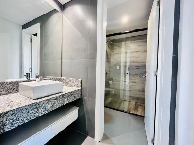  ALQUILER - Departamento de 1 dormitorio Zona Universidad Americana Foto 2 de 9