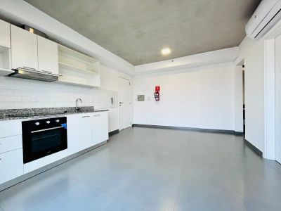  ALQUILER - Departamento de 1 dormitorio Zona Universidad Americana Foto 5 de 9