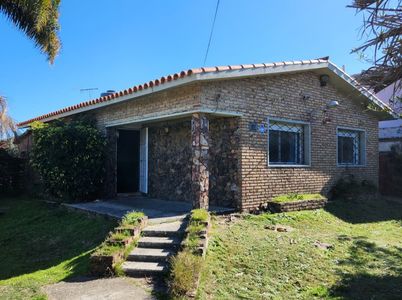 ALQUILER EN BARRA DE CARRASCO DE 3 DORMITORIOS Y 2 BAÑOS