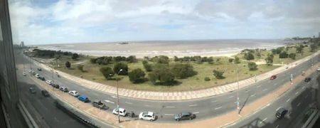 ALQUILER RAMBLA Malvin 4 dormitorios, 3 cocheras,hermoso piso con la mejor vista