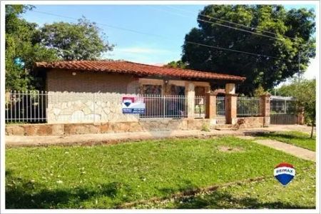 ALQUILO AMPLIA CASA EN SAN BERNARDINO.
