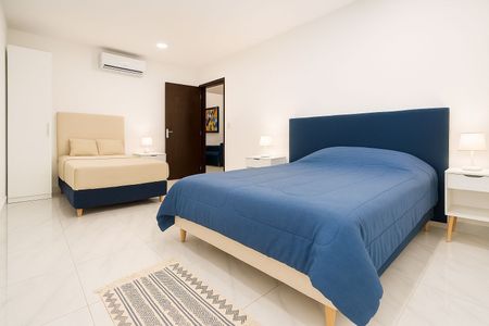 Alquilo amplio departamento de 1 dormitorio amoblado en Mburucuya.​ Picture 9 of 10