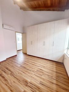 Alquilo Amplio Departamento De 3 Habitaciones, Barrio Recoleta. Foto 4 de 10