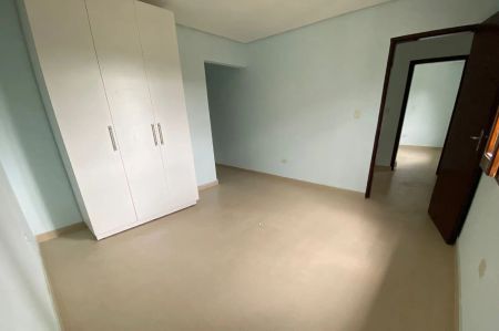 ALQUILO AMPLIO DÚPLEX – FERNANDO DE LA MORA ZONA SUR Imagem 1 de 7