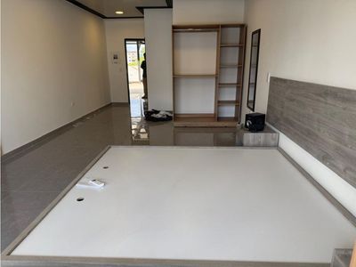 Alquilo Apartaestudio amoblado en el norte, barrio La Flora Foto 2 de 10