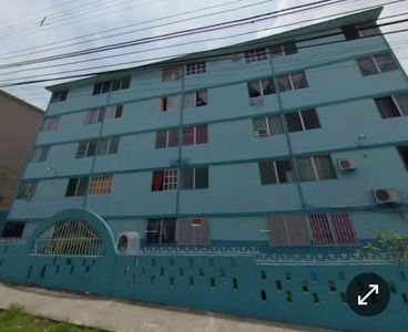 Alquilo apartamento PH Arcoiris- Frente a la universidad Santa Maria Planta baja