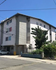  ALQUILO APARTAMENTO VIA ESPAÑA Foto 2 de 11