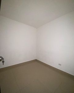  ALQUILO APARTAMENTO VIA ESPAÑA Foto 8 de 11