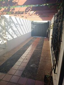 ALQUILO CASA 4 DORMITORIOS EN FERNANDO DE LA MORA NORTE Foto 8 de 9