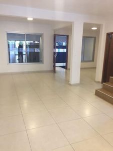 Alquilo casa en barrio recoleta zona club centenario totalmente re modelada a nueva - 3D Foto 4 de 9